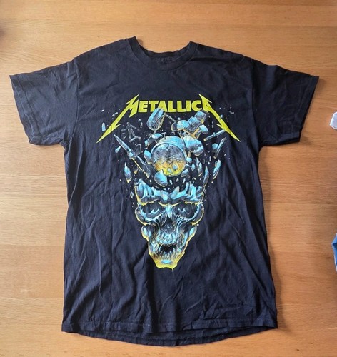 Metallica concert shirt - 72,