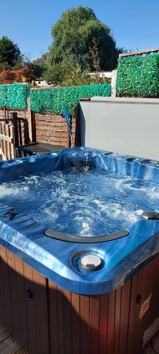 Square hot tub - tub, with