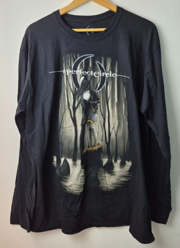Perfect circle shirt - a,
