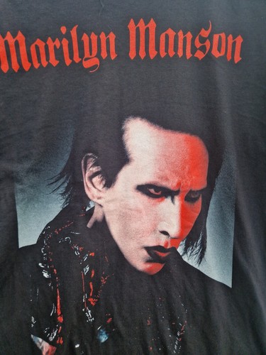 Marilyn manson shirt size - marilyn,